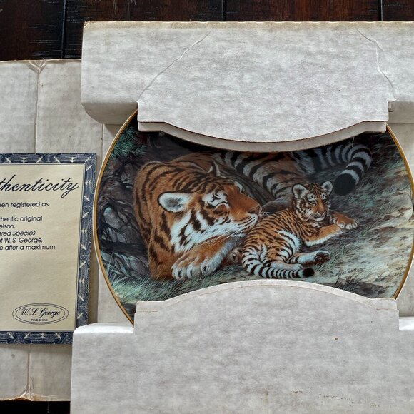 Bradford Exchange W. S. George The Siberian Tiger Cira 1990 Collector's Plate - Picture 1 of 7